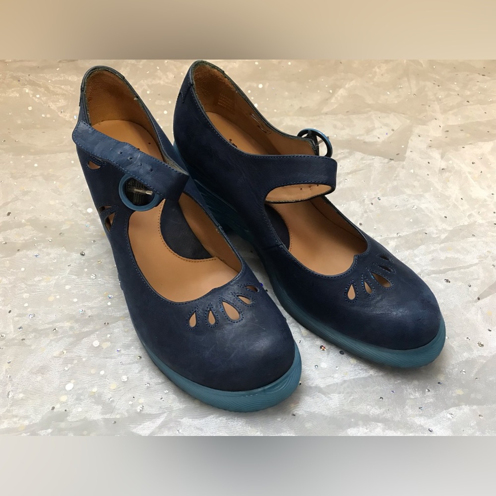 Fluevog Blue leather angel heels